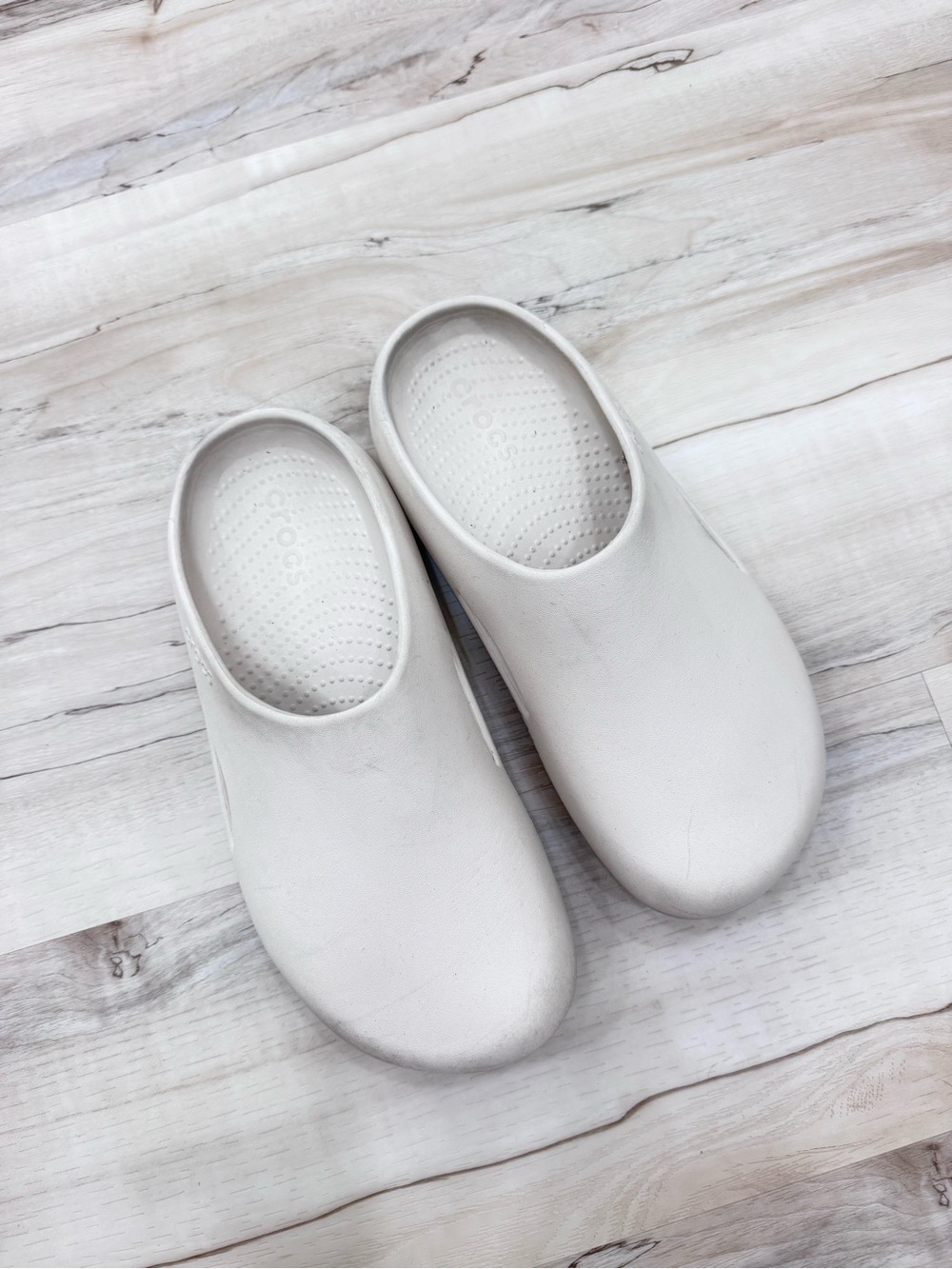 Mellow Recovery Clog crocs white cream preowned condition woman’s Sz 10 men’s 8